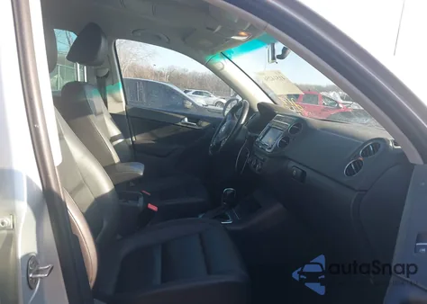 2013 Volkswagen Tiguan Se z USA, uszkodzony, nr VIN WVGBV3AX6DW570929